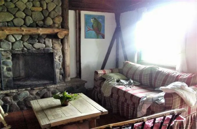 Villa Pajon Eco Lodge Constanza living